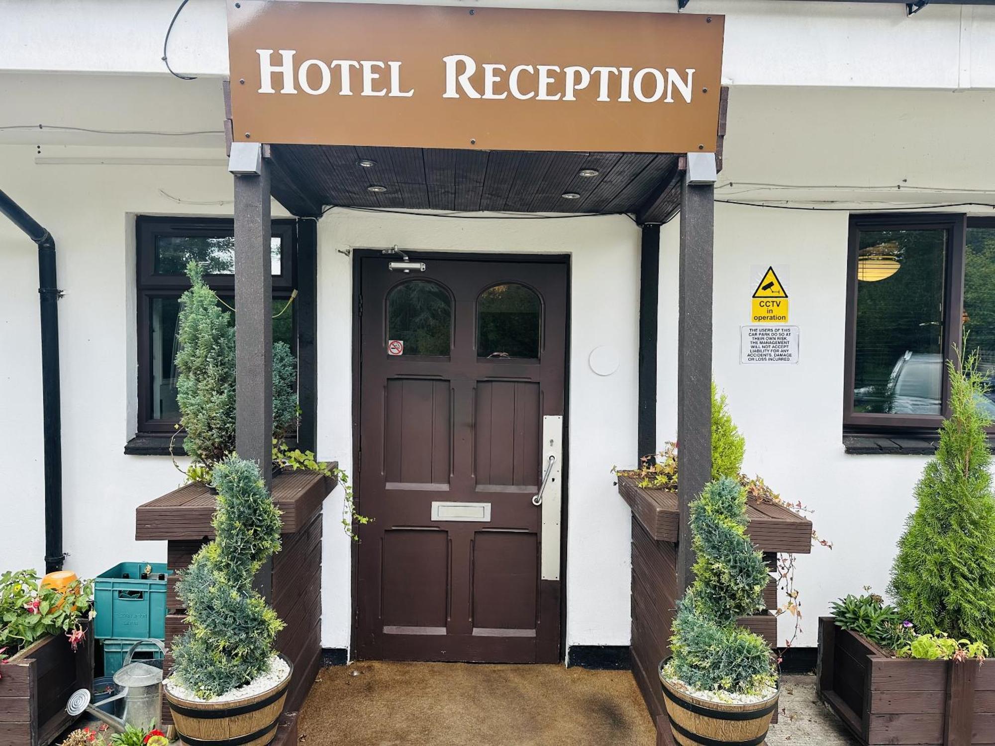 Woodcock Inn Felbridge Exterior foto